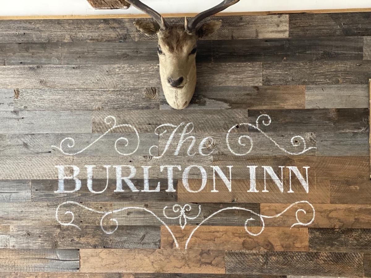 Burlton Inn ภายนอก รูปภาพ